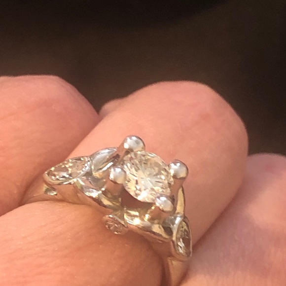 Verragio Platinum EGL cert Diamond Engagement Ring - Picture 14 of 16